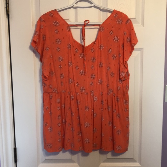 In Every Story orange print short sleeve top - Picture 2 of 4